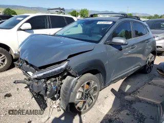 2023 Hyundai Kona Limited z VIN KM8K5CA31PU039070, wystawiony jako Copart lot #61215485 z przebiegiem 13 777 mil mil oraz Czysty tytuł • Clean title. Historia ofert i sprzedaży dostępna na DreamBid. Obrazek 1.