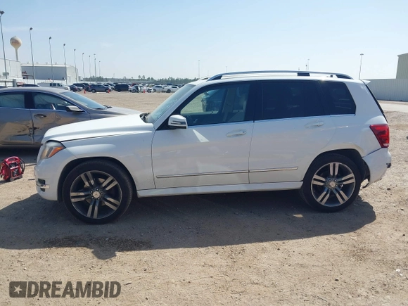 2013 Mercedes-Benz GLK with VIN WDCGG5HB2DG112609, listed as a IAAI auction lot 41723966 with 170,692 mi miles. Bid and sale history available at carsss.com. Image 14.
