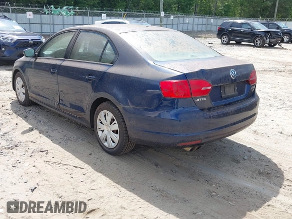2012 Volkswagen Jetta SE with VIN 3VWDX7AJXCM321247, listed as a IAAI auction lot 42847011 with 232,459 mi miles and . Bid and sale history available at DreamBid. Image 3.