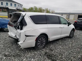 2024 Chrysler Pacifica Hybrid Select z VIN 2C4RC1S78RR117746, wystawiony jako Copart lot #55064975 z przebiegiem 26 216 mil mil oraz Tytuł czysty. Historia ofert i sprzedaży dostępna na DreamBid. Obrazek 3.