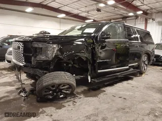2021 GMC Yukon XL Denali with VIN 1GKS2JKL3MR149850, listed as a IAAI auction lot 41588274 with 77,181 mi miles. Bid and sale history available at carsss.com. Image 22.