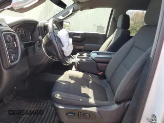 2021 Chevrolet Silverado 1500 LT z VIN 3GCUYDETXMG270715, wystawiony jako Copart lot #54745355 z przebiegiem Nie podano mil oraz Szkoda całkowita • Salvage title. Historia ofert i sprzedaży dostępna na DreamBid. Obrazek 7.