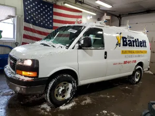 2013 GMC Savana Cargo Van with VIN 1GTW7FCA9D1143400, listed as a Copart auction lot 44860895 with 214,827 mi miles and Clean Title. Bid and sale history available at carsss.com. Image 1.
