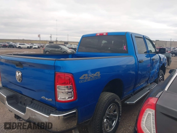 2020 Ram 2500 Tradesman with VIN 3C6UR5CJ4LG146921, listed as a IAAI auction lot 41300155 with 44,201 mi miles and . Bid and sale history available at DreamBid. Image 4.