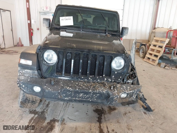 2020 Jeep Wrangler Unlimited Sport Altitude with VIN 1C4HJXDG4LW120627, listed as a IAAI auction lot 41728593 with 63,565 mi miles. Bid and sale history available at carsss.com. Image 6.