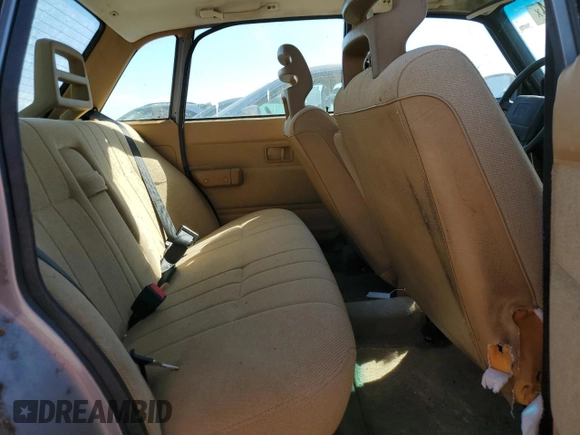 1993 Volvo 240 с VIN YV1AS8808P1489831, выставлен на аукционе Copart как лот 72439554 с пробегом 147 232 миль миль и Чистый • Clean title. История ставок и продаж доступна на DreamBid. Изображение 10.