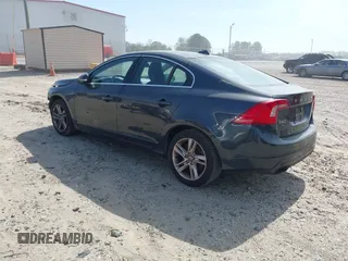 2014 Volvo S60 T5 z VIN YV1612FS1E2275524, wystawiony jako IAAI lot #41914398 z przebiegiem 122 286 mil mil oraz . Historia ofert i sprzedaży dostępna na DreamBid. Obrazek 3.