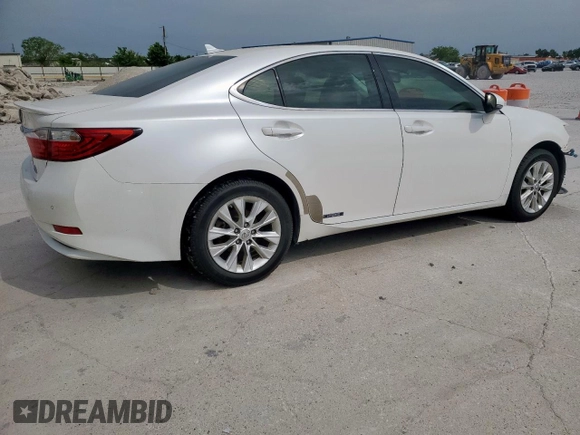 2013 Lexus ES 300h z VIN JTHBW1GG1D2030178, wystawiony jako Copart lot #52596445 z przebiegiem 254 618 mil mil oraz Szkody całkowita. Historia ofert i sprzedaży dostępna na DreamBid. Obrazek 3.