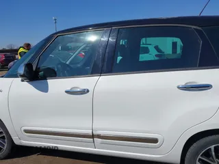 2014 FIAT 500L Lounge z VIN ZFBCFACHXEZ028896, wystawiony jako IAAI lot #41751360 z przebiegiem 157 966 mil mil oraz . Historia ofert i sprzedaży dostępna na DreamBid. Obrazek 14.