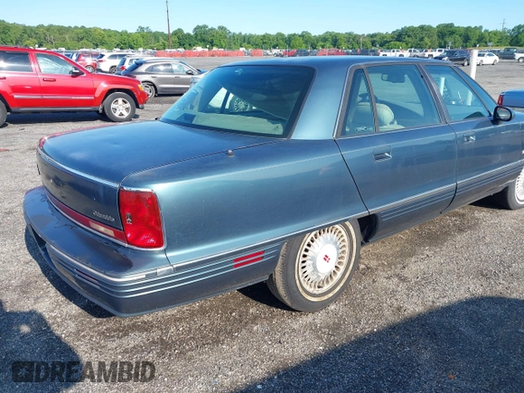 1995 Oldsmobile 98 Regency Elite Series I - 1SB z VIN 1G3CX52K4S4314539, wystawiony jako IAAI lot #42377503 z przebiegiem 125 856 mil mil oraz . Historia ofert i sprzedaży dostępna na DreamBid. Obrazek 4.