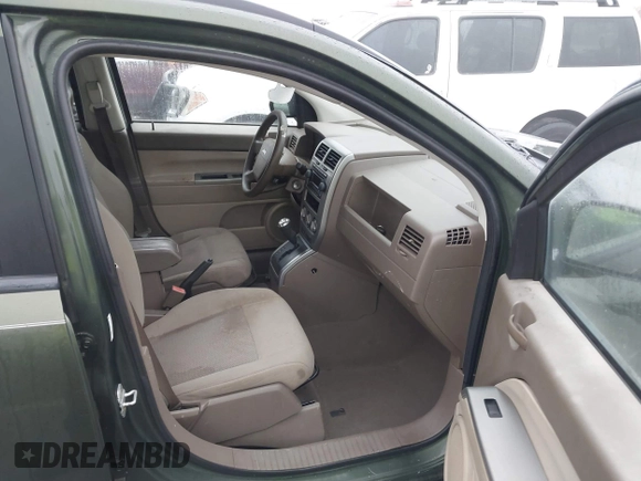 2007 Jeep Compass Sport with VIN 1J8FF47W07D158313, listed as a IAAI auction lot 41913422 with 170,286 mi miles. Bid and sale history available at carsss.com. Image 5.