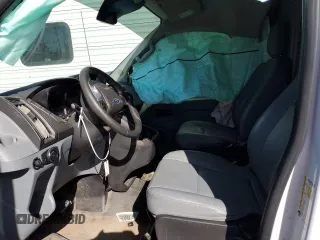 2018 Ford Transit с VIN 1FTYR1YM5JKB13583, выставлен на аукционе Copart как лот 86318844 с пробегом 80 535 миль миль и Списание • Salvage title. История ставок и продаж доступна на DreamBid. Изображение 5.