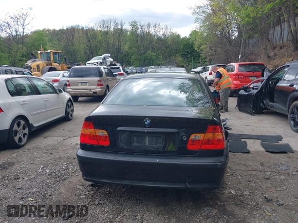 2003 BMW 3 Series 325i with VIN WBAEV334X3KL81434, listed as a IAAI auction lot 42186211 with 173,179 mi miles and . Bid and sale history available at DreamBid. Image 16.