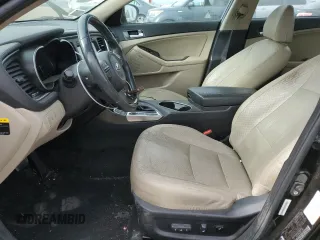 2015 Kia Optima EX z VIN KNAGN4AD9F5080044, wystawiony jako Copart lot #53201485 z przebiegiem 175 632 mil mil oraz Szkoda całkowita • Salvage title. Historia ofert i sprzedaży dostępna na DreamBid. Obrazek 7.