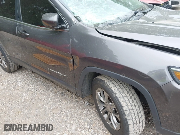 2020 Jeep Cherokee Latitude Plus with VIN 1C4PJMLBXLD580130, listed as a IAAI auction lot 42344240 with 82,814 mi miles and . Bid and sale history available at DreamBid. Image 18.