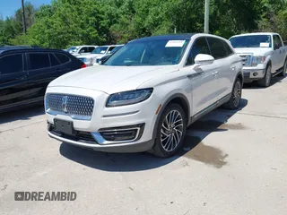 2019 Lincoln Nautilus Reserve z VIN 2LMPJ6L96KBL12639, wystawiony jako IAAI lot #42081118 z przebiegiem 23 741 mil mil oraz . Historia ofert i sprzedaży dostępna na DreamBid. Obrazek 21.
