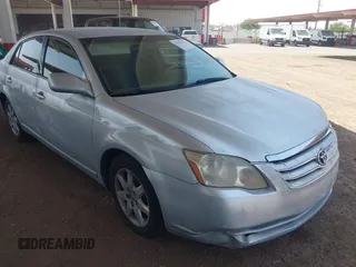 2006 Toyota Avalon XL with VIN 4T1BK36B66U141570, listed as a IAAI auction lot 42635221 with 262,362 mi miles and . Bid and sale history available at DreamBid. Image 1.