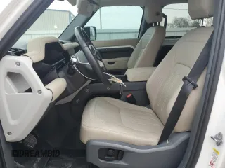 2021 Land Rover Defender SE with VIN SALEP7RU4M2051620, listed as a Copart auction lot 46661245 with 27,324 mi miles and Salvage title. Bid and sale history available at DreamBid. Image 7.
