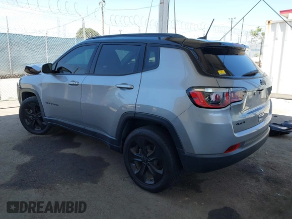 2019 Jeep Compass Latitude with VIN 3C4NJDBB4KT754484, listed as a IAAI auction lot 42324284 with 85,637 mi miles and . Bid and sale history available at DreamBid. Image 3.