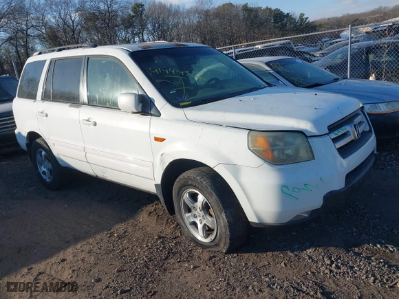 2006 Honda Pilot EX-L with RES with VIN 5FNYF18686B010429, listed as a IAAI auction lot 41444366 with 999,999 mi miles. Bid and sale history available at carsss.com. Image 1.