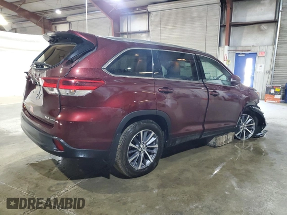 2019 Toyota Highlander SE z VIN 5TDJZRFH8KS918297, wystawiony jako Copart lot #53847475 z przebiegiem 50 672 mil mil oraz Szkoda całkowita • Salvage title. Historia ofert i sprzedaży dostępna na DreamBid. Obrazek 3.