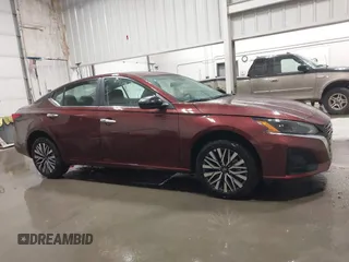 2025 Nissan Altima SV with VIN 1N4BL4DW8SN363079, listed as a IAAI auction lot 42058216 with 1,187 mi miles and . Bid and sale history available at DreamBid. Image 13.