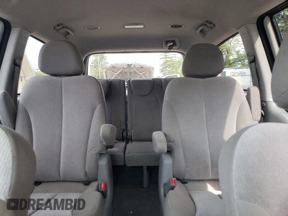 2012 Kia Sedona LX with VIN KNDMG4C77C6449626, listed as a Copart auction lot 70522954 with 0 mi miles and Clean Title. Bid and sale history available at carsss.com. Image 10.