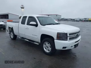 2012 Chevrolet Silverado 1500 LT with VIN 1GCRKSE79CZ131947, listed as a IAAI auction lot 41930501 with 263,891 mi miles. Bid and sale history available at carsss.com. Image 1.