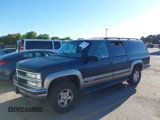 1999 Chevrolet Suburban с VIN 1GNFK16R0XJ319717, выставлен на аукционе IAAI как лот 42710366 с пробегом 275 908 миль миль и . История ставок и продаж доступна на DreamBid. Изображение 2.