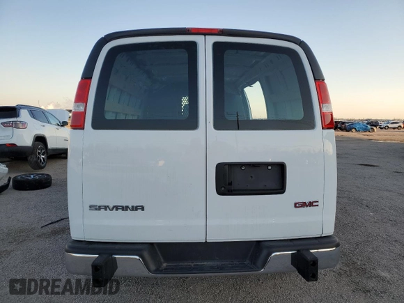 2024 GMC Savana Cargo Van with VIN 1GTW7AFP8R1180867, listed as a Copart auction lot 45705185 with 5,531 mi miles and Clean Title. Bid and sale history available at carsss.com. Image 6.