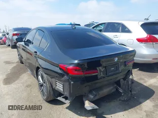 2022 BMW 5 Series 530i с VIN WBA53BH07NWX62224, выставлен на аукционе IAAI как лот 42348984 с пробегом 120 937 миль миль и . История ставок и продаж доступна на DreamBid. Изображение 3.