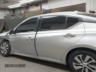 2019 Nissan Altima S with VIN 1N4BL4BV3KC104750, listed as a IAAI auction lot 41721052 with 76,971 mi miles and . Bid and sale history available at carsss.com. Image 14.