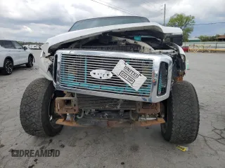 2006 Ford F-250 XL z VIN 1FTSW21516ED71127, wystawiony jako Copart lot #52815955 z przebiegiem 283 978 mil mil oraz Szkoda całkowita • Salvage title. Historia ofert i sprzedaży dostępna na DreamBid. Obrazek 5.