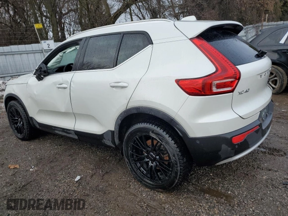 2023 Volvo XC40 Plus Bright Theme with VIN YV4L12UNXP2931564, listed as a Copart auction lot 86634444 with 27,997 mi miles and Salvage Title. Bid and sale history available at carsss.com. Image 2.
