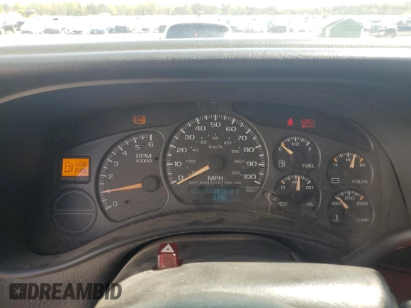 2002 Chevrolet Silverado 1500 LS with VIN 1GCEK14V52Z252823, listed as a Copart auction lot 52438145 with 219,028 mi miles and Salvage Title. Bid and sale history available at DreamBid. Image 9.