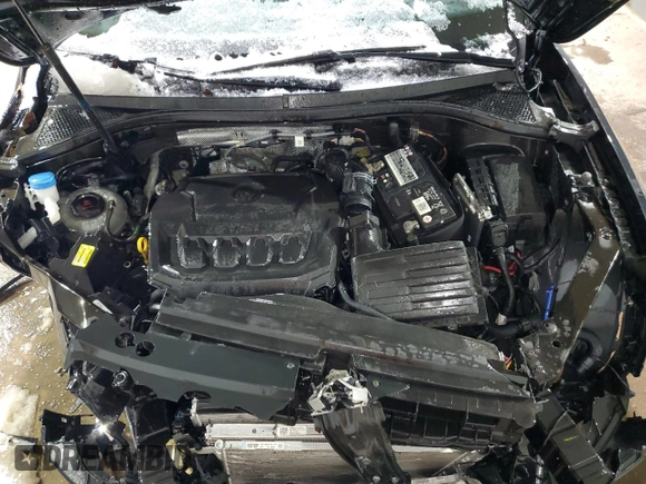 2021 Volkswagen Tiguan S z VIN 3VV0B7AX9MM007127, wystawiony jako Copart lot #45677935 z przebiegiem 32 976 mil mil oraz Czysty tytuł • Clean title. Historia ofert i sprzedaży dostępna na DreamBid. Obrazek 12.