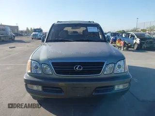 2001 Lexus LX 470 z VIN JTJHT00W113500583, wystawiony jako IAAI lot #42373922 z przebiegiem 269 323 mil mil oraz . Historia ofert i sprzedaży dostępna na DreamBid. Obrazek 12.