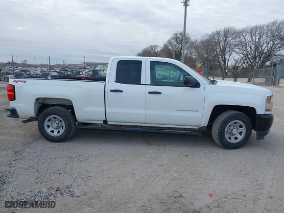 2018 Chevrolet Silverado 1500 Work Truck with VIN 1GCVKNEC7JZ121282, listed as a IAAI auction lot 41259105 with 82,746 mi miles. Bid and sale history available at carsss.com. Image 14.