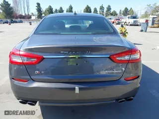 2015 Maserati Quattroporte S Q4 with VIN ZAM56RRA8F1134208, listed as a IAAI auction lot 41857398 with 105,151 mi miles. Bid and sale history available at carsss.com. Image 17.