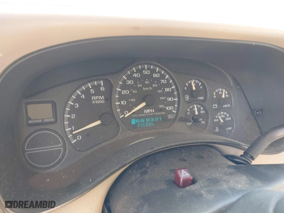 2002 Chevrolet Tahoe LT with VIN 1GNEC13ZX2R273935, listed as a IAAI auction lot 42036083 with 205,995 mi miles. Bid and sale history available at carsss.com. Image 7.
