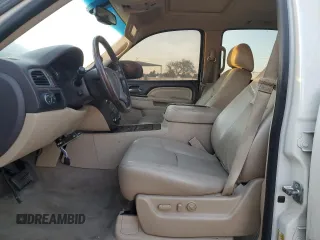 2014 GMC Yukon Denali z VIN 1GKS1EEF7ER180648, wystawiony jako Copart lot #79656084 z przebiegiem Nie podano mil oraz Szkoda całkowita • Salvage title. Historia ofert i sprzedaży dostępna na DreamBid. Obrazek 7.