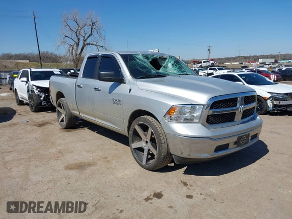 2018 Ram 1500 SLT z VIN 1C6RR6GG7JS303857, wystawiony jako IAAI lot #41779748 z przebiegiem 153 289 mil mil oraz . Historia ofert i sprzedaży dostępna na DreamBid. Obrazek 1.