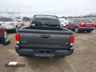 2021 Toyota Tacoma SR z VIN 5TFCZ5AN3MX269374, wystawiony jako IAAI lot #41068356 z przebiegiem 54 358 mil mil oraz . Historia ofert i sprzedaży dostępna na DreamBid. Obrazek 16.
