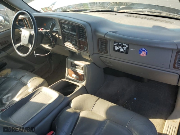 2002 Chevrolet Silverado 1500 LS with VIN 2GCEK19T221238930, listed as a Copart auction lot 48571875 with 181,809 mi miles and Salvage Title. Bid and sale history available at carsss.com. Image 8.