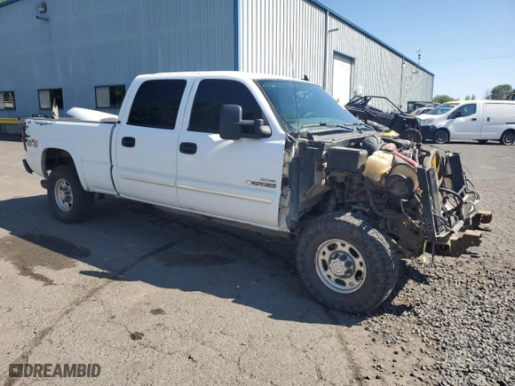 2007 Chevrolet Silverado 2500HD Classic LT3 with VIN 1GCHK23D47F101542, listed as a Copart auction lot 69338214 with 283,302 mi miles and Salvage Title. Bid and sale history available at carsss.com. Image 4.