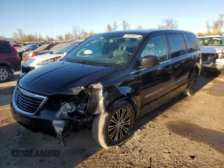 2014 Chrysler Town & Country S with VIN 2C4RC1HG7ER191693, listed as a Copart auction lot 75534013 with 136,231 mi miles and Salvage Title. Bid and sale history available at DreamBid. Image 1.