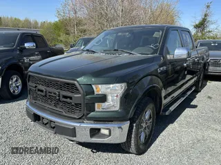 2016 Ford F-150 XLT with VIN 1FTFW1EG4GKE48227, listed as a IAAI auction lot 41907752 with 233,964 mi miles. Bid and sale history available at carsss.com. Image 2.