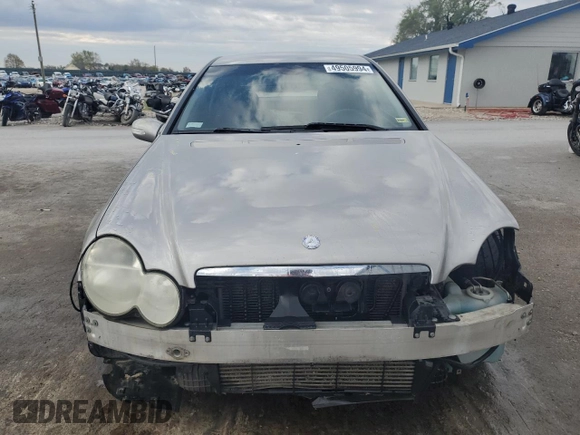 2005 Mercedes-Benz C 230 Kompressor with VIN WDBRN40J55A651472, listed as a Copart auction lot 49505994 with 266,385 mi miles and Salvage title. Bid and sale history available at DreamBid. Image 5.