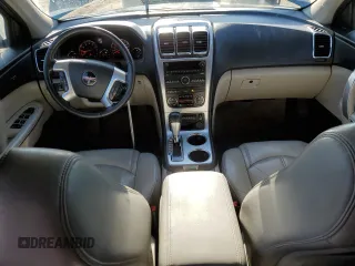 2010 GMC Acadia SLT2 z VIN 1GKLRNED6AJ136810, wystawiony jako Copart lot #44504015 z przebiegiem 289 198 mil mil oraz Czysty tytuł • Clean title. Historia ofert i sprzedaży dostępna na DreamBid. Obrazek 8.