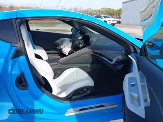 2023 Chevrolet Corvette 2LT z VIN 1G1YB2D41P5135323, wystawiony jako IAAI lot #41914578 z przebiegiem 4 957 mil mil oraz . Historia ofert i sprzedaży dostępna na DreamBid. Obrazek 5.